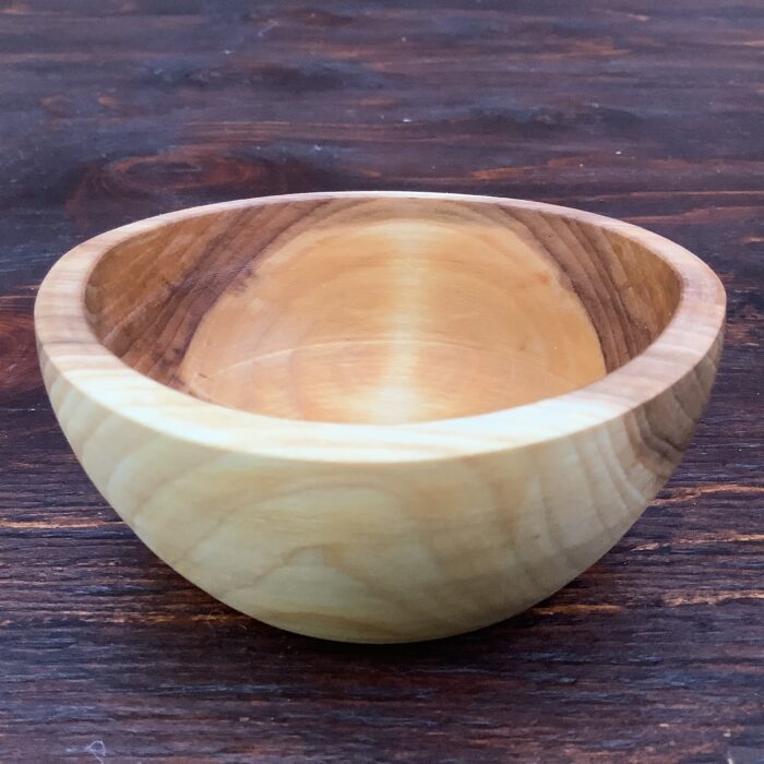 Liten skål i rönn - Lizas hantverk